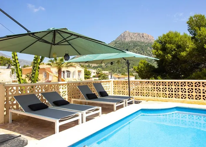 Beautiful With Private Pool And Amazing View Calp